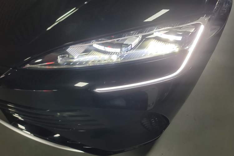 Used BYD Seal 07 DM-i 2025 Intelligent Driving Version DM-i 1.5L 125 km Prestige Edition Left Front Headlight