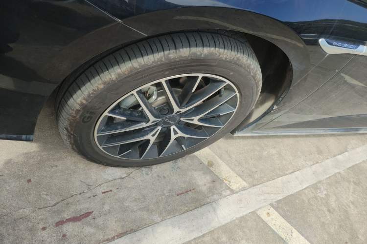 Used BYD Seal 07 DM-i 2025 DM-i 1.5L 125km Prestige Model Left Front Wheel Hub
