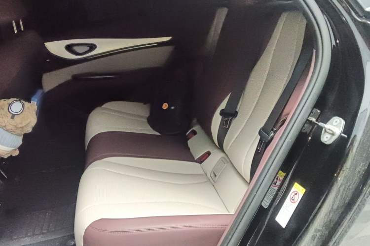 Used BYD Seal 07 DM-i 2025 DM-i 1.5L 125km Prestige Model Left Rear Seat