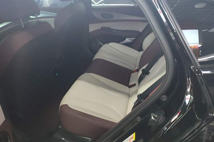 Used BYD Seal 07 DM-i 2025 DM-i 1.5L 125km Prestige Model Left Rear Seat