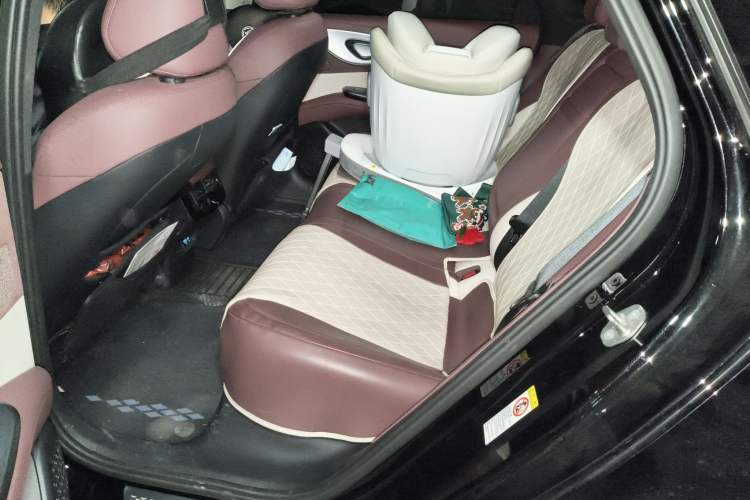 Used BYD Seal 07 DM-i 2025 DM-i 1.5L 125km Luxury Model Left Rear Seat