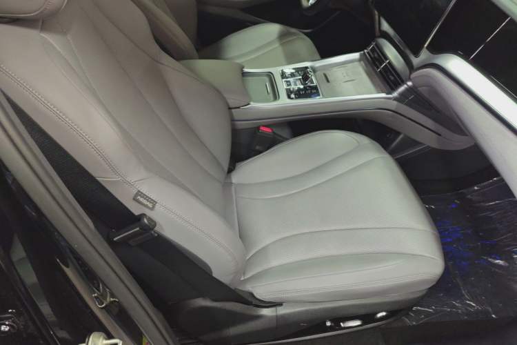 Used BYD Seal 07 DM-i 2025 DM-i 1.5L 125km Luxury Model Right Front Seat