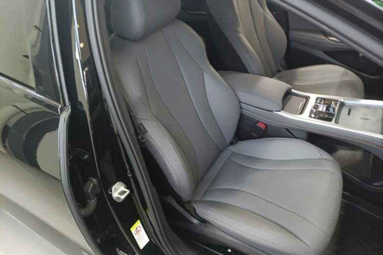 Used BYD Seal 07 DM-i 2025 DM-i 1.5L 125km Luxury Model Right Front Seat