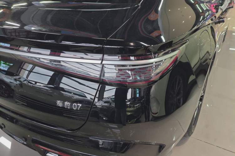 Used BYD Seal 07 DM-i 2025 DM-i 1.5L 125km Luxury Model Right Rear Taillight