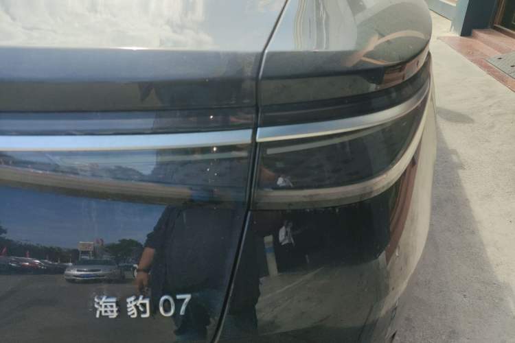 Used BYD Seal 07 DM-i 2025 DM-i 1.5L 125km Prestige Model Right Rear Taillight