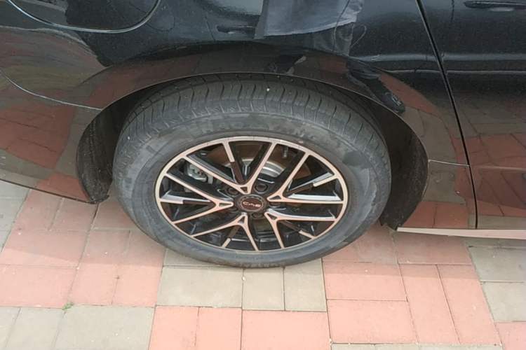 Used BYD Seal 07 DM-i 2025 DM-i 1.5L 70km Elite Model Right Rear Wheel Hub