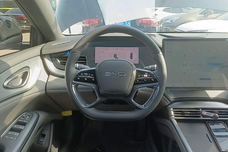 Used BYD Seal 07 DM-i 2025 DM-i 1.5L 125km Elite Model Steering Wheel