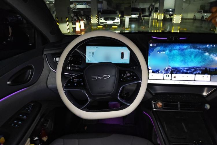 Used BYD Seal 07 DM-i 2025 DM-i 1.5L 125km Luxury Model Steering Wheel