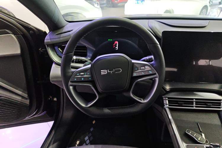 Used BYD Seal 07 DM-i 2025 Intelligent Driving Version DM-i 1.5L 125km Elite Edition Steering Wheel