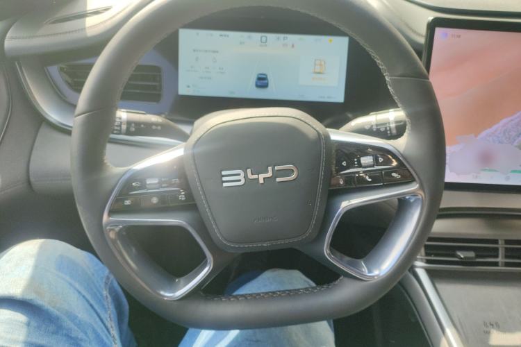 Used BYD Seal 07 DM-i 2025 DM-i 1.5L 125km Prestige Model Steering Wheel