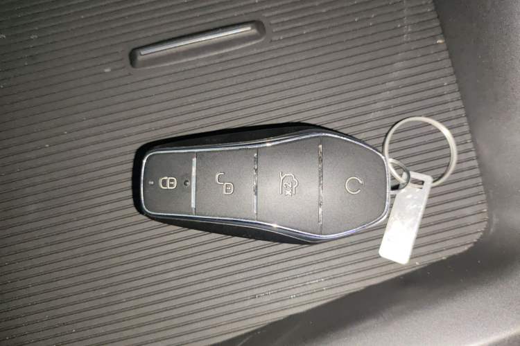 Used BYD Seal 07 DM-i 2025 Intelligent Driving Version DM-i 1.5L 125km Elite Edition Vehicle Key