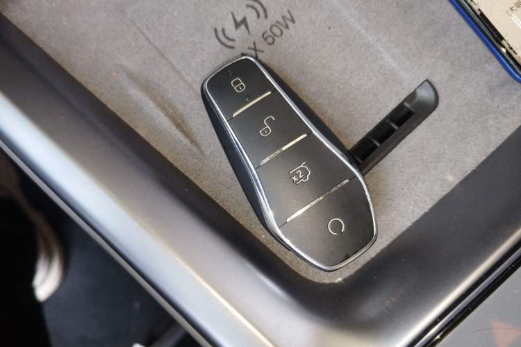 Used BYD Seal 07 DM-i 2025 DM-i 1.5L 125km Luxury Model Vehicle Key