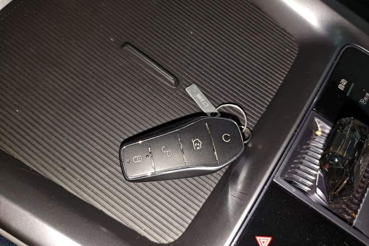 Used BYD Seal 07 DM-i 2025 Intelligent Driving Version DM-i 1.5L 125km Elite Edition Vehicle Key