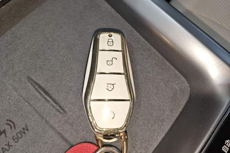 Used BYD Seal 07 DM-i 2025 DM-i 1.5L 125km Luxury Model Vehicle Key