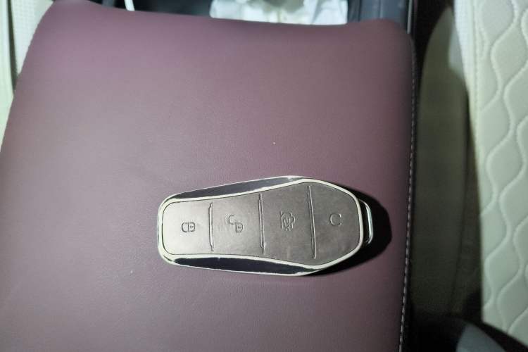 Used BYD Seal 07 DM-i 2025 DM-i 1.5L 125km Luxury Model Vehicle Key