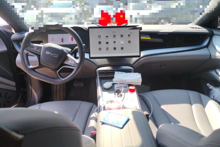 Used BYD Seal 07 DM-i 2025 Intelligent Driving Version DM-i 1.5L 125km Elite Edition Center Console