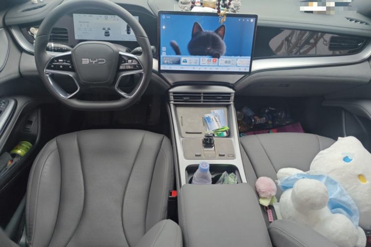 Used BYD Seal 07 DM-i 2025 DM-i 1.5L 125km Luxury Model Center Console
