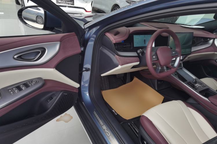 Used BYD Seal 07 DM-i 2025 Intelligent Driving Version DM-i 1.5L 125 km Prestige Edition Driver Seat