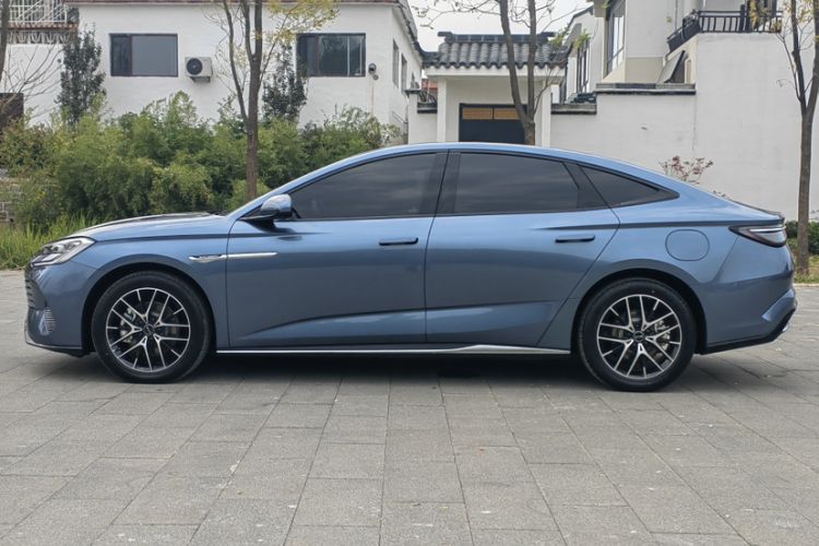 Used BYD Seal 07 DM-i 2025 DM-i 1.5L 125km Luxury Model Exterior 5