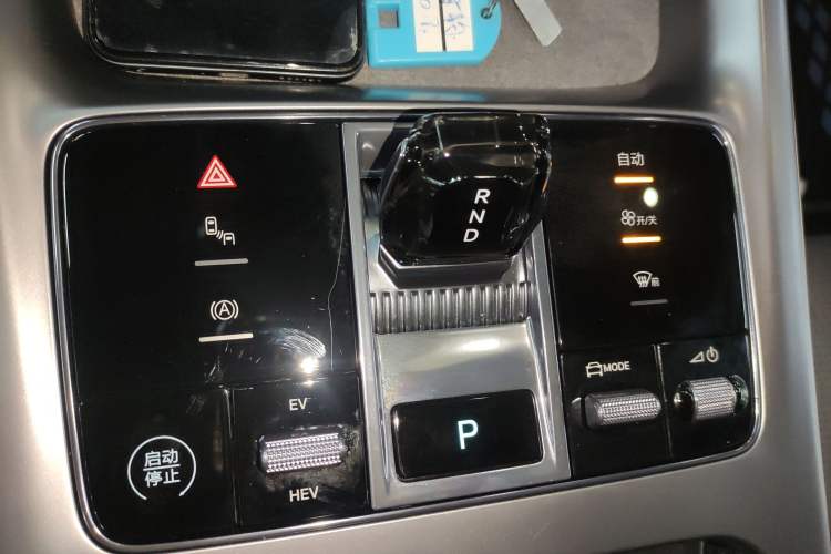 Used BYD Seal 07 DM-i 2025 DM-i 1.5L 125km Prestige Model Gear Lever