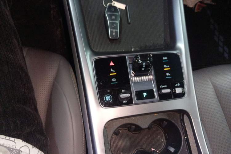 Used BYD Seal 07 DM-i 2025 DM-i 1.5L 125km Elite Model Gear Lever