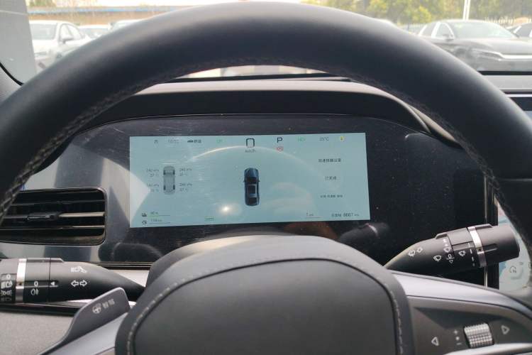 Used BYD Seal 07 DM-i 2025 Intelligent Driving Version DM-i 1.5L 125 km Prestige Edition Instrument Cluster