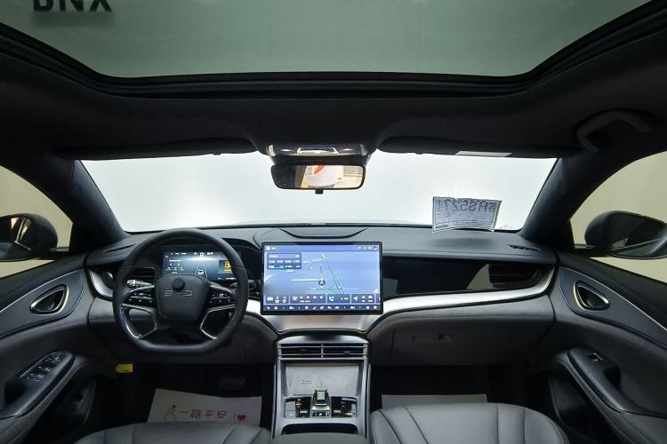 Used BYD Seal 07 DM-i 2025 DM-i 1.5L 125km Luxury Model Interior 1