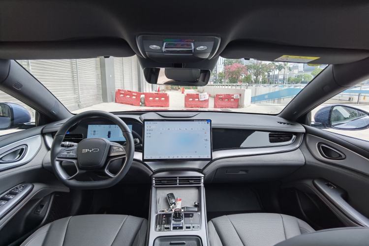 Used BYD Seal 07 DM-i 2025 Intelligent Driving Version DM-i 1.5L 125 km Prestige Edition Interior 1