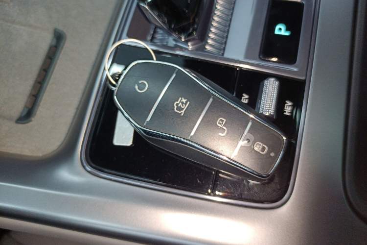 Used BYD Seal 07 DM-i 2025 Intelligent Driving Version DM-i 1.5L 125 km Prestige Edition Interior 1