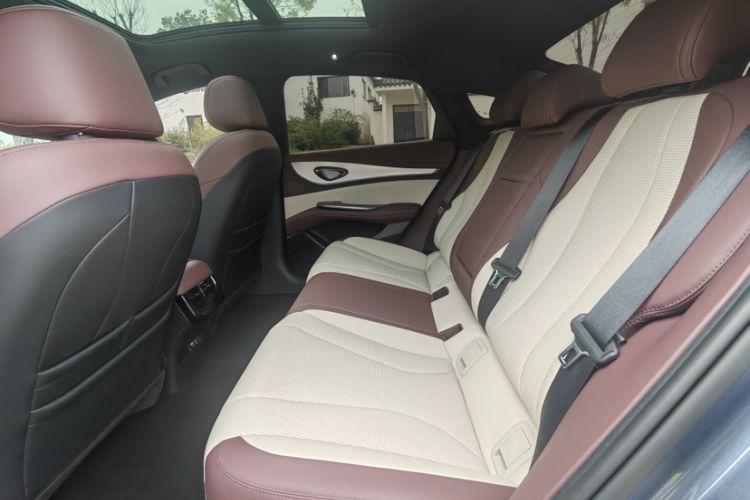 Used BYD Seal 07 DM-i 2025 DM-i 1.5L 125km Luxury Model Interior 3