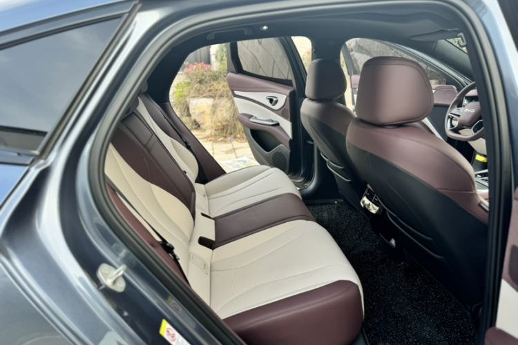 Used BYD Seal 07 DM-i 2025 DM-i 1.5L 125km Luxury Model Interior 5