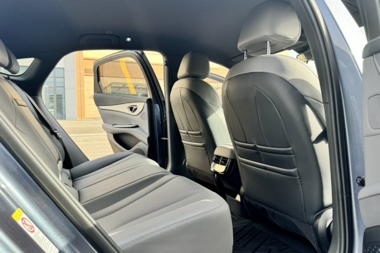 Used BYD Seal 07 DM-i 2025 DM-i 1.5L 125km Elite Model Interior 6