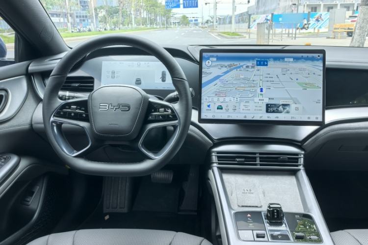Used BYD Seal 07 DM-i 2025 DM-i 1.5L 125km Luxury Model Interior 6