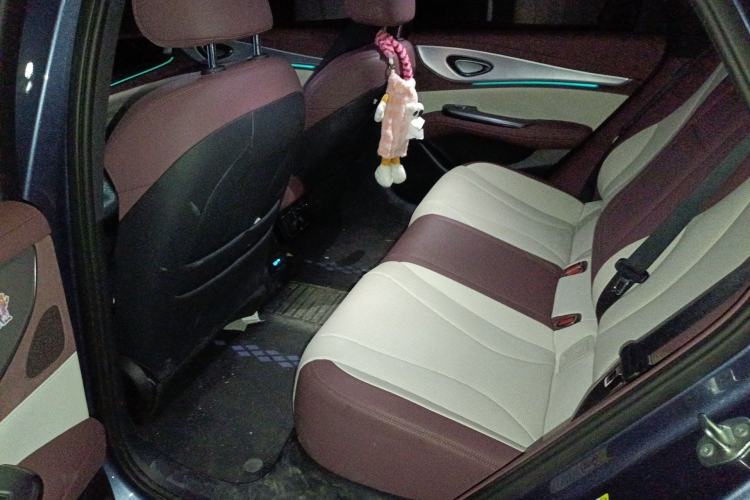 Used BYD Seal 07 DM-i 2025 Intelligent Driving Version DM-i 1.5L 125 km Luxury Edition Left Rear Seat