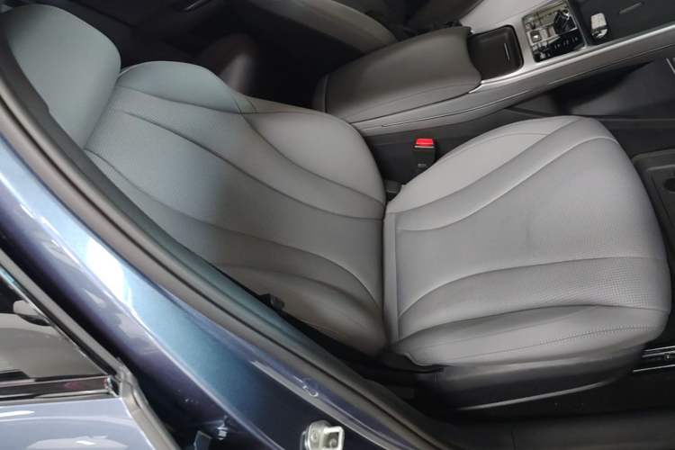 Used BYD Seal 07 DM-i 2025 Intelligent Driving Version DM-i 1.5L 125km Elite Edition Right Front Seat