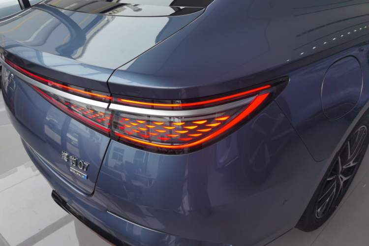 Used BYD Seal 07 DM-i 2025 Intelligent Driving Version DM-i 1.5L 125 km Prestige Edition Right Rear Taillight