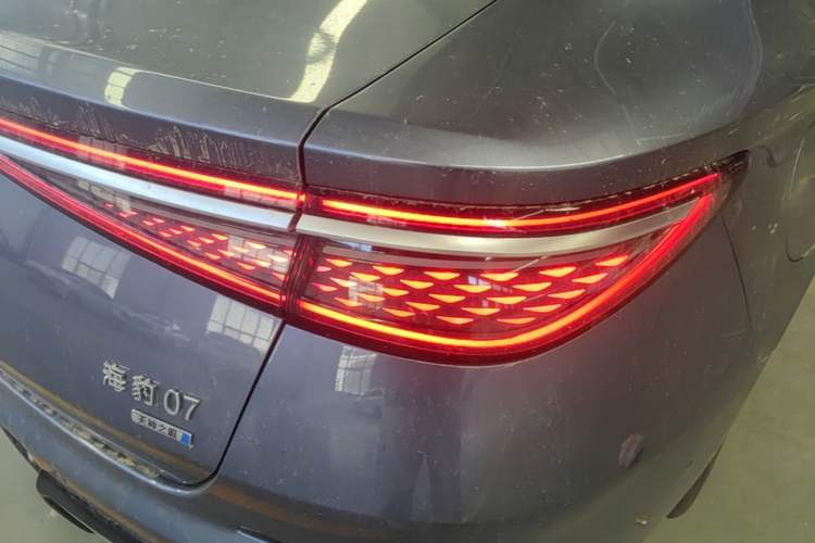 Used BYD Seal 07 DM-i 2025 Intelligent Driving Version DM-i 1.5L 125 km Prestige Edition Right Rear Taillight