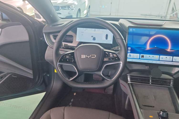 Used BYD Seal 07 DM-i 2025 DM-i 1.5L 125km Prestige Model Steering Wheel