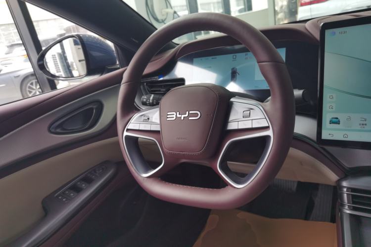 Used BYD Seal 07 DM-i 2025 Intelligent Driving Version DM-i 1.5L 125 km Prestige Edition Steering Wheel