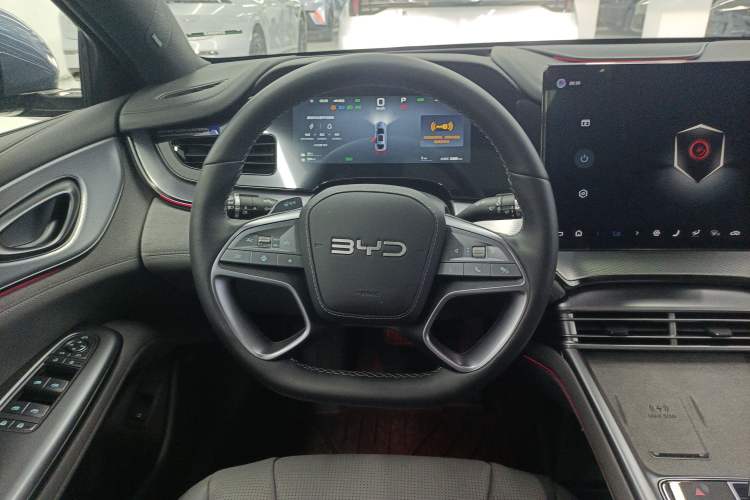 Used BYD Seal 07 DM-i 2025 Intelligent Driving Version DM-i 1.5L 125 km Prestige Edition Steering Wheel