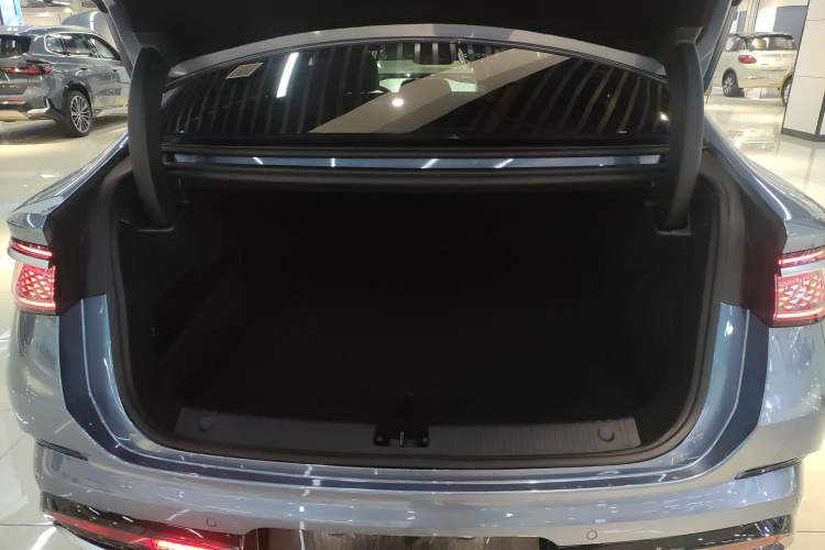 Used BYD Seal 07 DM-i 2025 DM-i 1.5L 125km Prestige Model Trunk