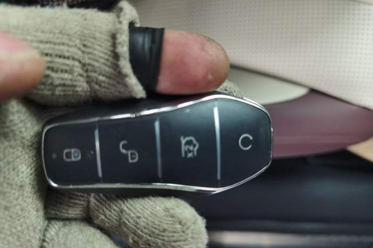 Used BYD Seal 07 DM-i 2025 Intelligent Driving Version DM-i 1.5L 125 km Prestige Edition Vehicle Key
