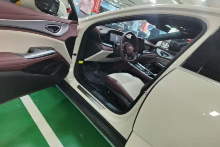 Used BYD Seal 07 DM-i 2025 DM-i 1.5L 125km Prestige Model Driver Seat