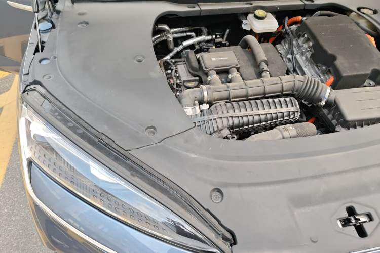 Used BYD Seal 07 DM-i 2025 DM-i 1.5L 125km Luxury Model Engine Bay Right