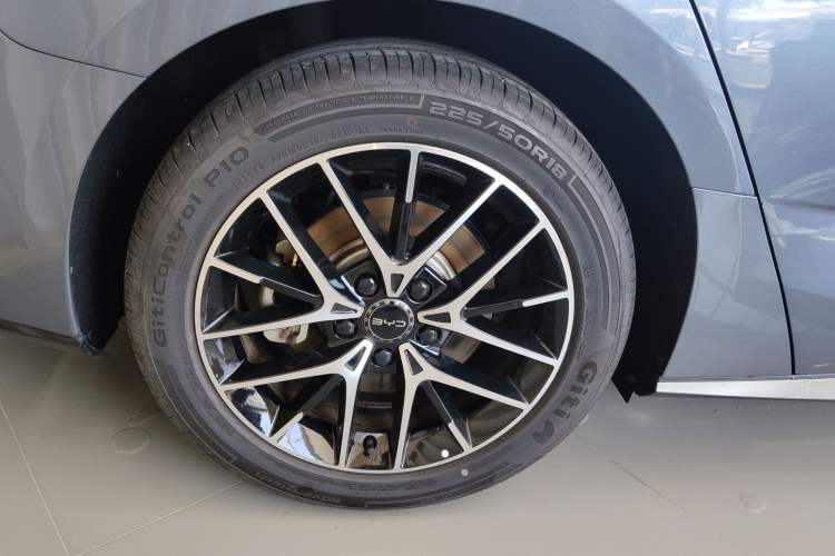 Used BYD Seal 07 DM-i 2025 Intelligent Driving Version DM-i 1.5L 125 km Prestige Edition Exterior 8