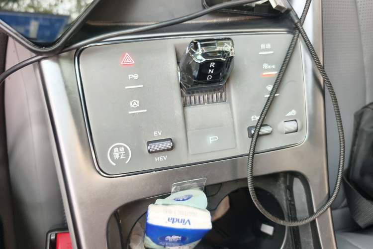 Used BYD Seal 07 DM-i 2025 Intelligent Driving Version DM-i 1.5L 125 km Luxury Edition Gear Lever