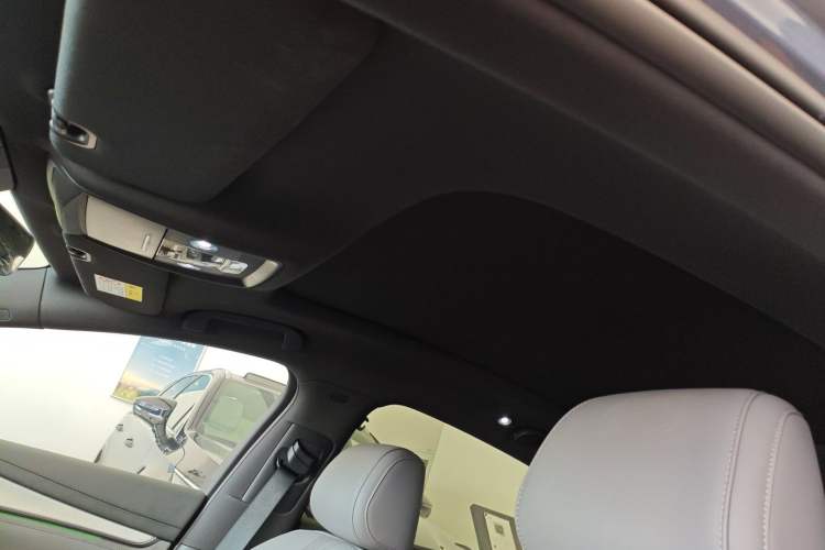 Used BYD Seal 07 DM-i 2025 Intelligent Driving Version DM-i 1.5T 125 km Range Flagship Edition Headliner