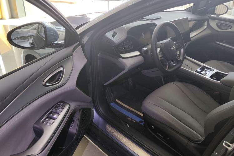 Used BYD Seal 07 DM-i 2025 Intelligent Driving Version DM-i 1.5L 125 km Prestige Edition Interior 3