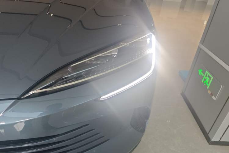 Used BYD Seal 07 DM-i 2025 Intelligent Driving Version DM-i 1.5L 125 km Prestige Edition Left Front Headlight