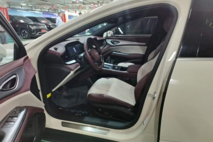 Used BYD Seal 07 DM-i 2025 DM-i 1.5L 125km Prestige Model Left Front Seat